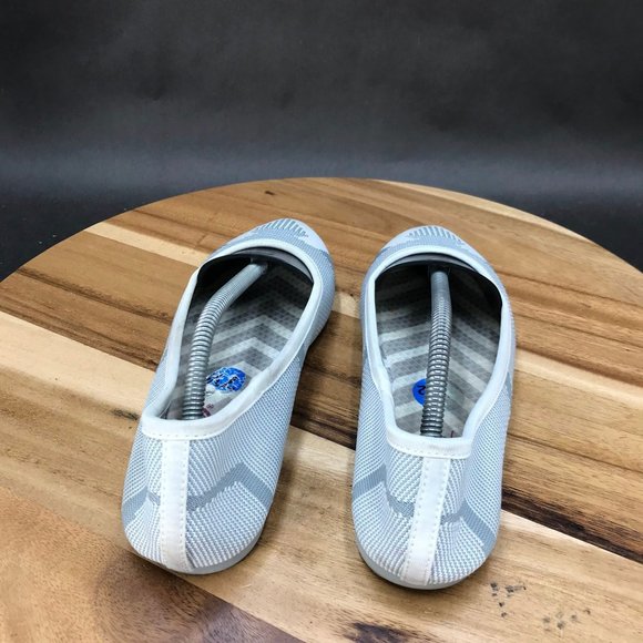 Skechers Cleo Bewitched Gray White Knit Pointed Toe Flats Slip On Womens Sz 7.5 - Picture 4 of 7